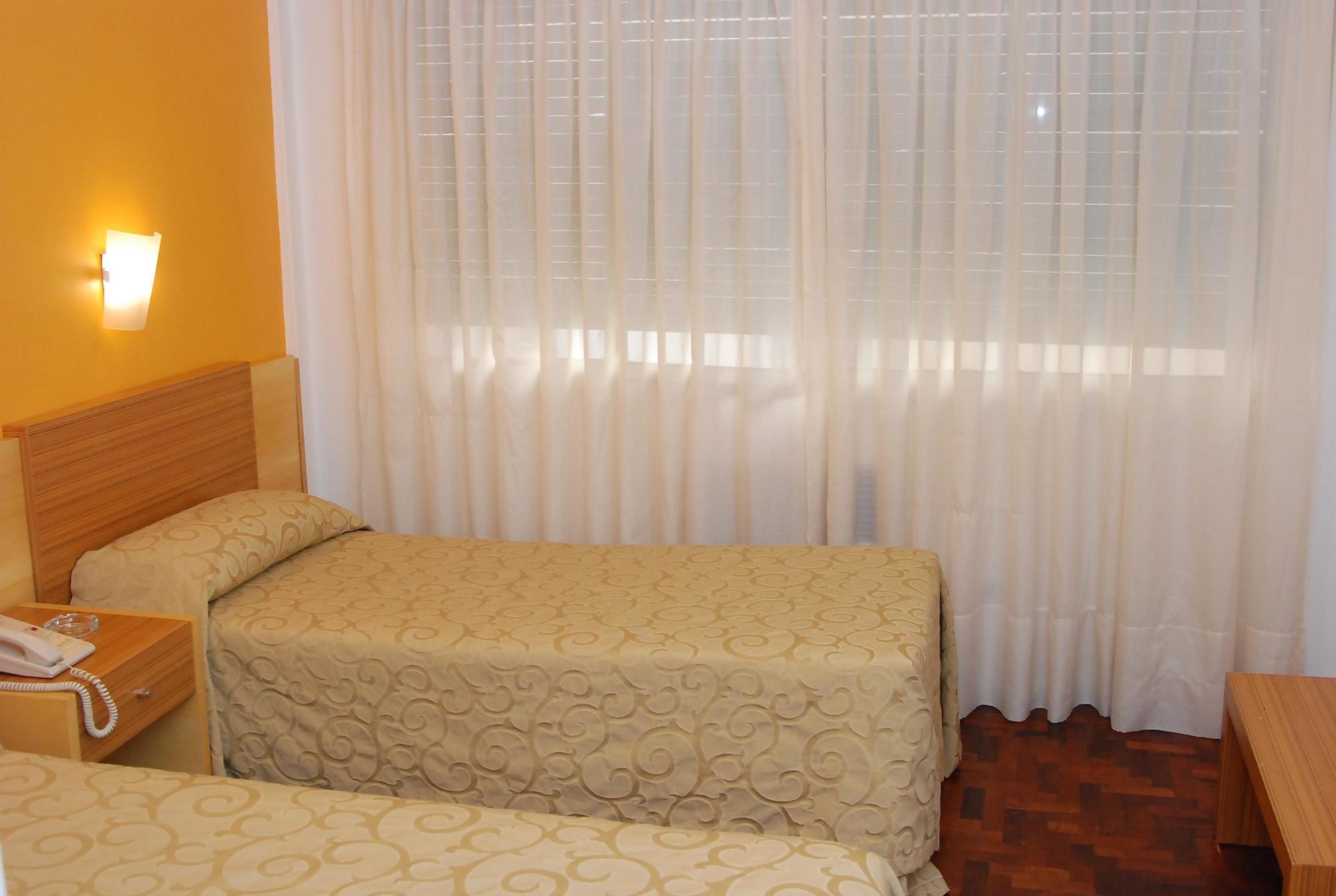 בואנוס איירס Efe Hotel & Cowork מראה חיצוני תמונה
